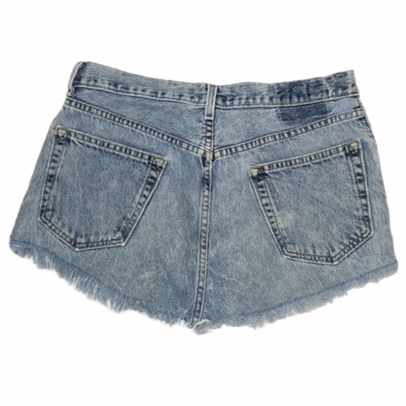 :::::SOLD:::::Levi Strauss Shorts Distressed Mom jean style - Picture 2 of 3